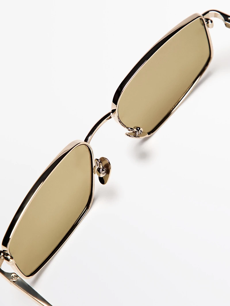 Metallic sunglasses