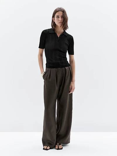 100% cotton polo shirt with ribbed detail