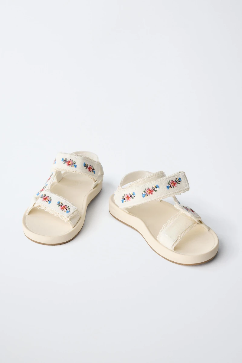 EMBROIDERED TECHNICAL SANDALS