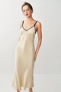 SATIN MIDI DRESS WITH CONTRAST PIPING