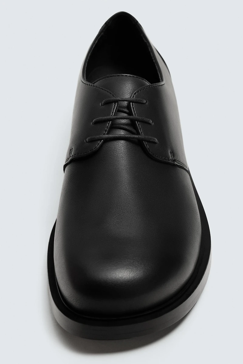 DRESS SHOES