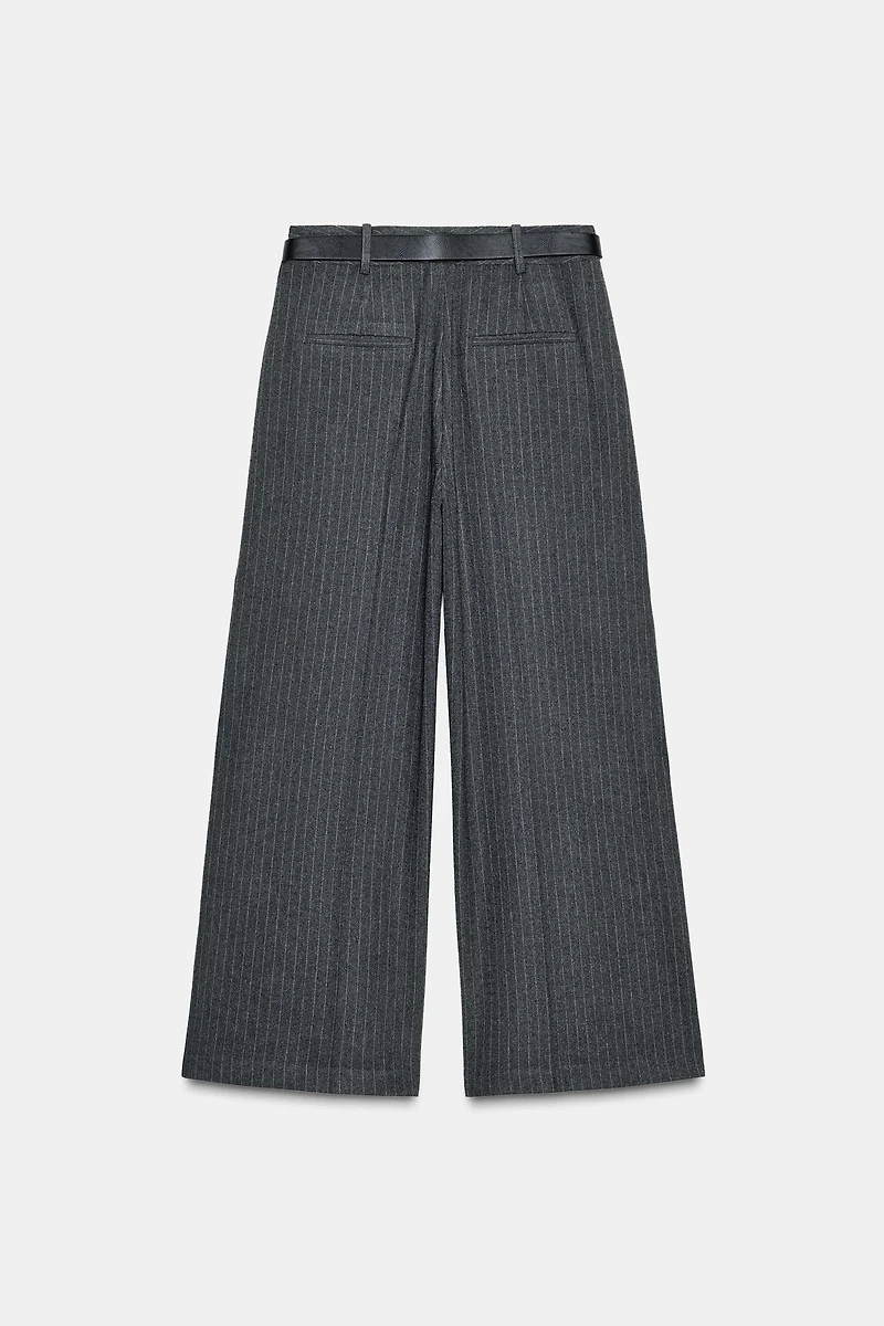 PANTALON JUPE-CULOTTE À CEINTURE ET RAYURES TENNIS