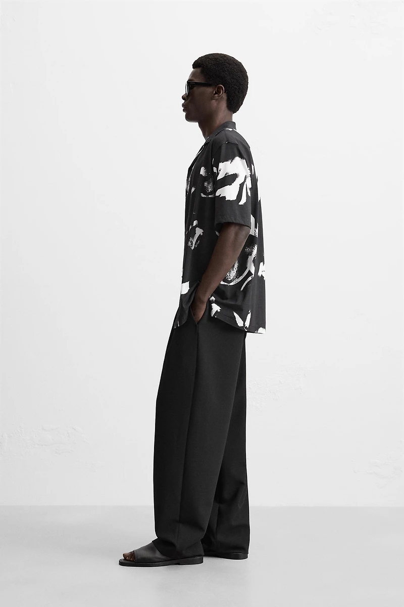 CHEMISE ÉLASTIQUE À IMPRIMÉ ABSTRAIT