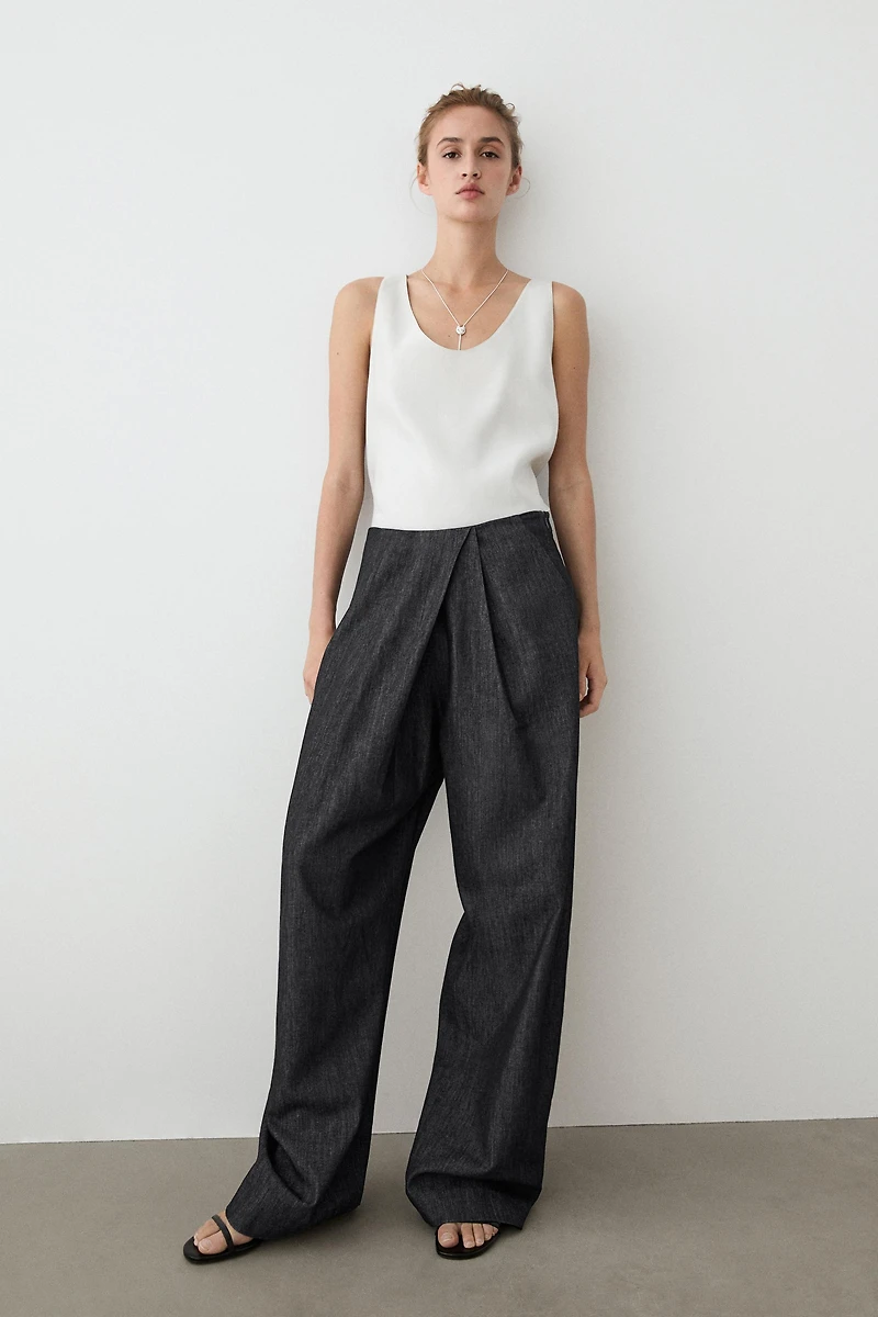 High-waist pants with crossover detail