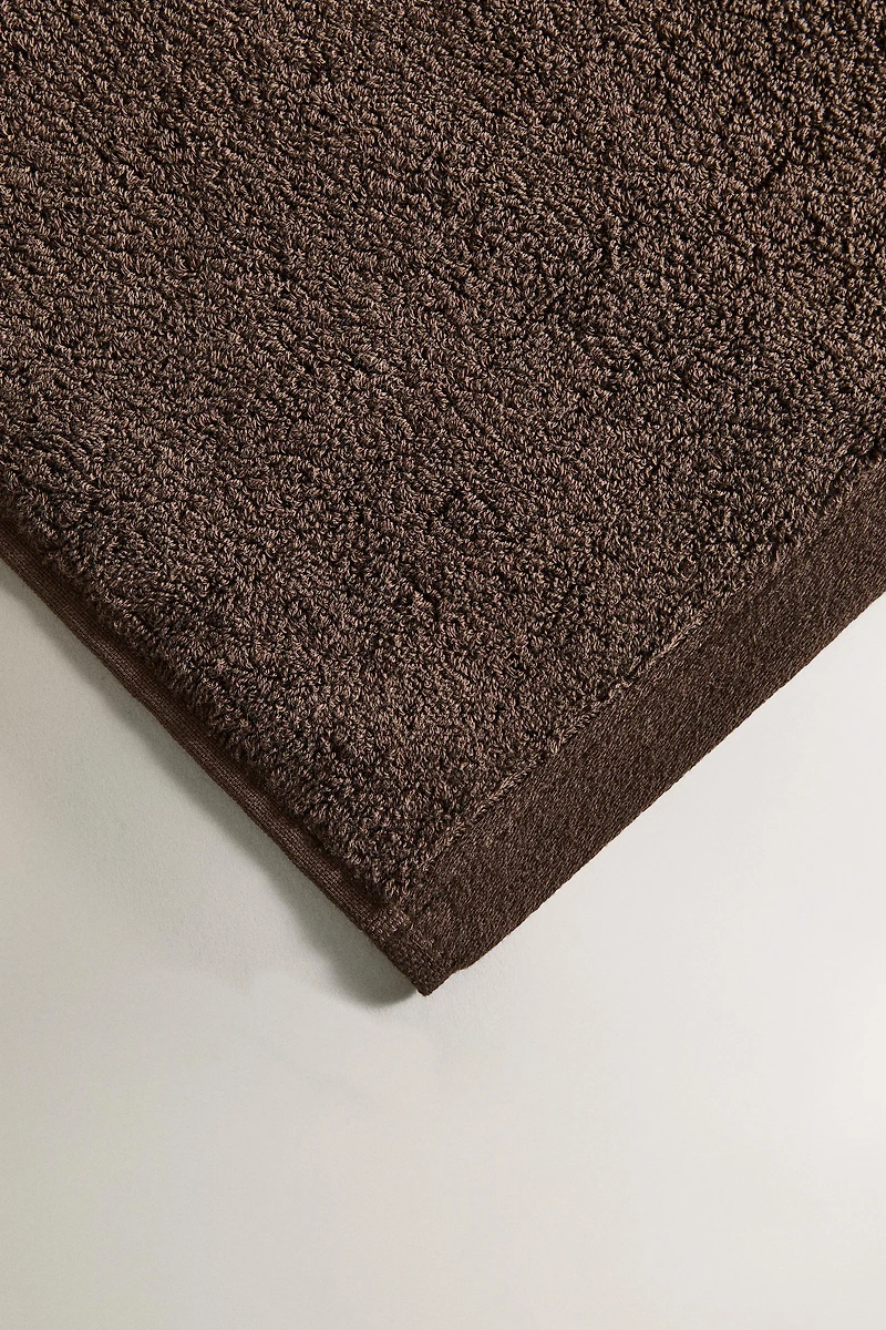 SERVIETTE DE BAIN ÉPONGE COULEUR