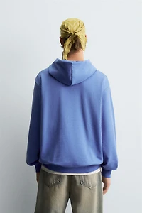 BASIC HOODIE SWEATSHIRT