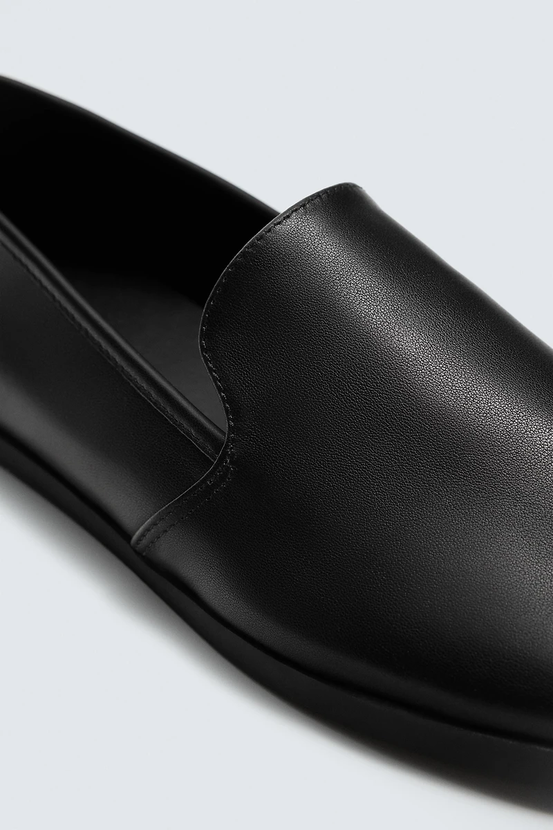 LEATHER LOAFERS