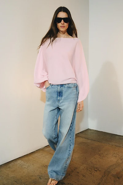 PULL À MANCHES AMPLES