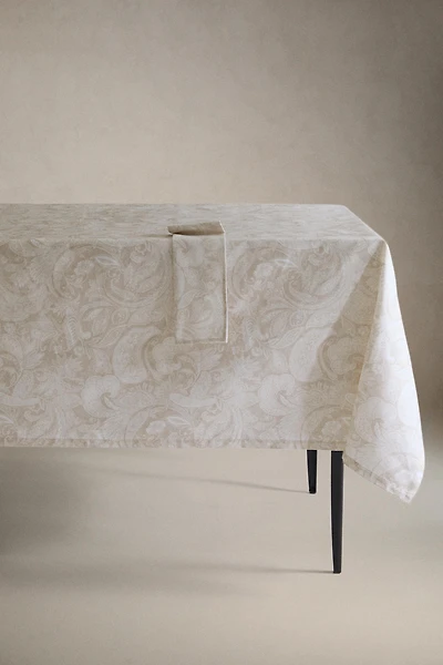PAISLEY PRINT RESIN-COATED TABLECLOTH