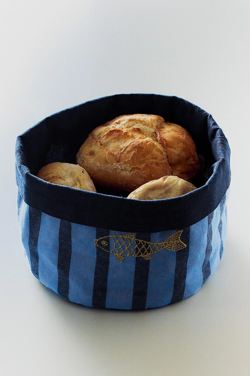 STRIPED FISH BREAD BASKET