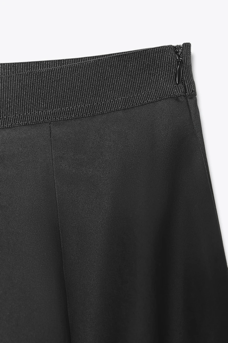 PLEATED MIDI SKIRT