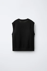 KNIT VEST