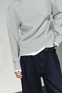 COMBINATION PLUSH SWEATSHIRT