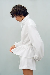 HIGH-NECK DRAWSTRING JACKET