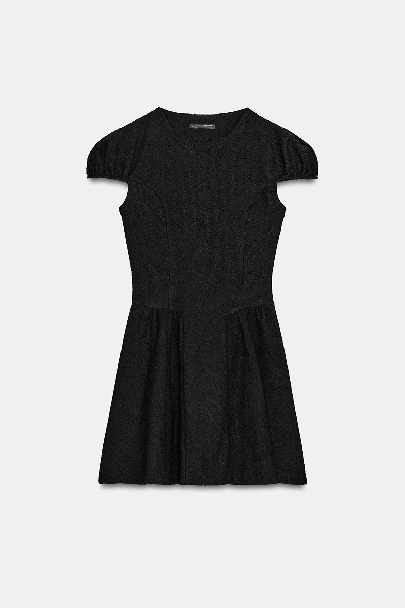 ROBE BOUCLÉ À MANCHES BOUFFANTES