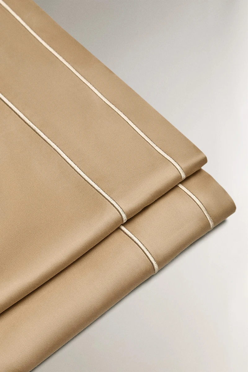 DRAP DE DESSUS SATIN DOUBLE FESTON