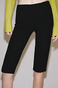 INTERLOCK CAPRI LEGGINGS