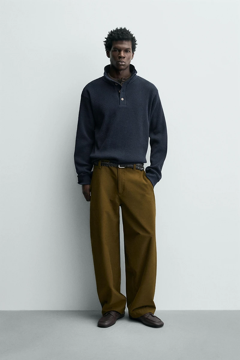WAFFLE TEXTURED SWEATSHIRT