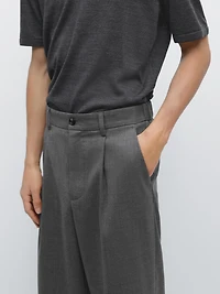 Pantalon relaxed fit à pinces en laine froide