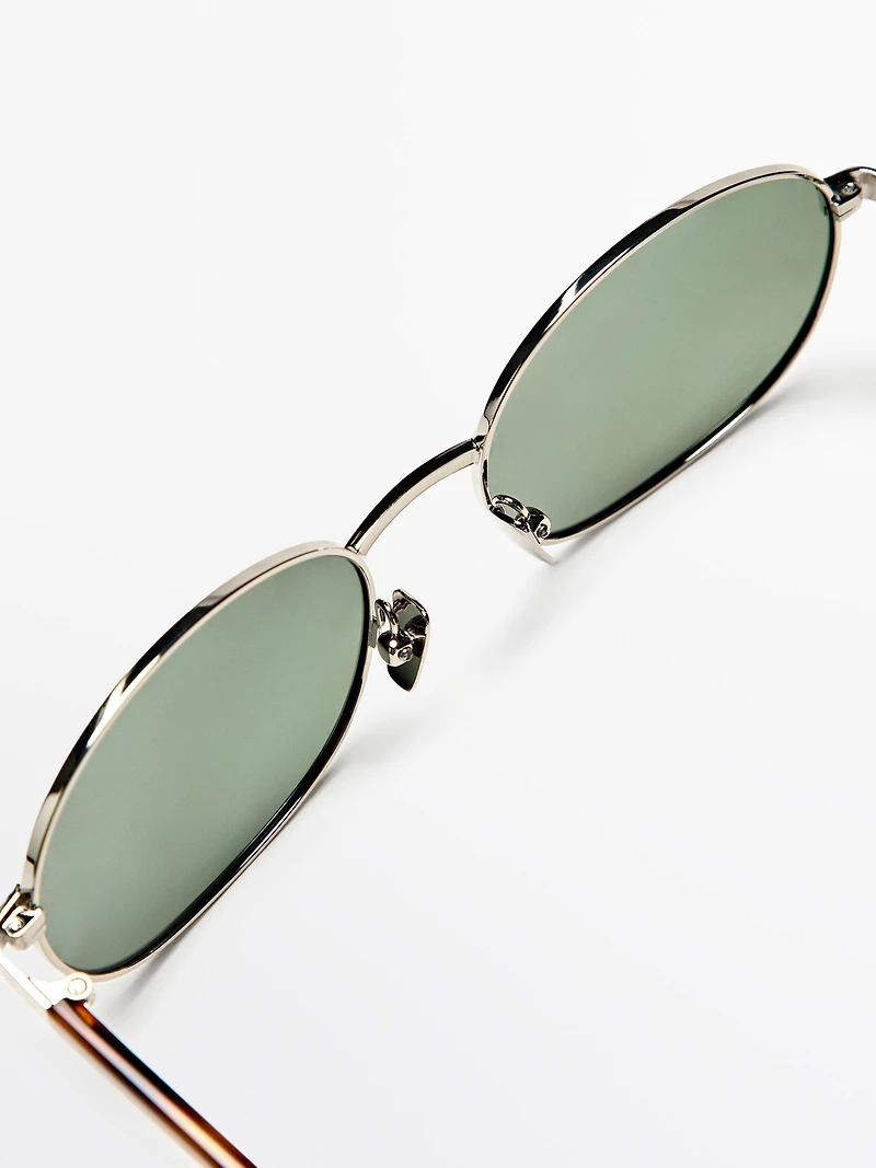 Lunettes de soleil métalliques rondes écaille