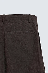 BERMUDA REGULAR FIT SEERSUCKER