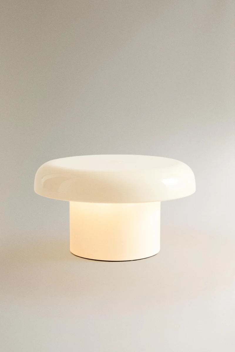 CORDLESS LAMP
