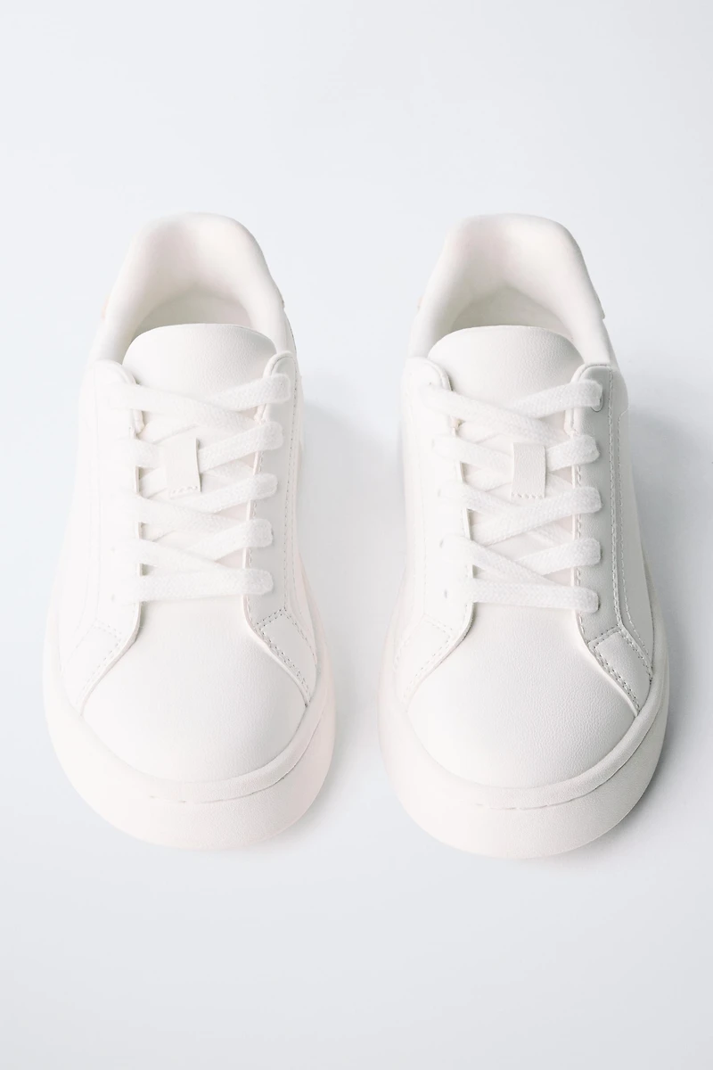 CHUNKY SOLE SNEAKER