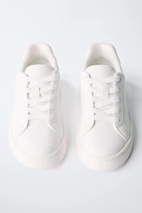 CHUNKY SOLE SNEAKER