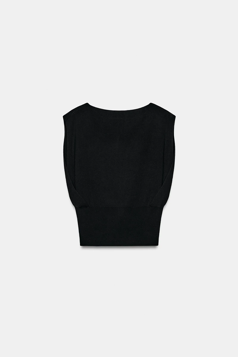 FITTED WAIST KNIT TOP