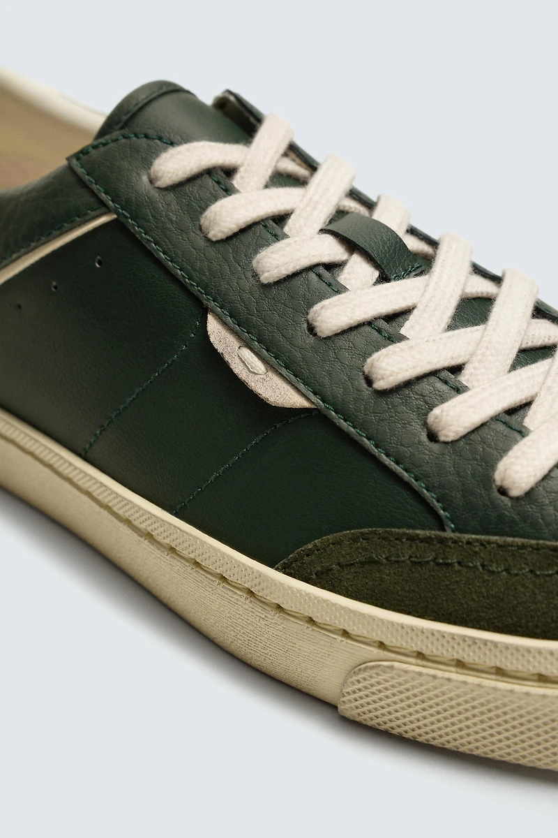 CONTRAST SOLE SNEAKERS