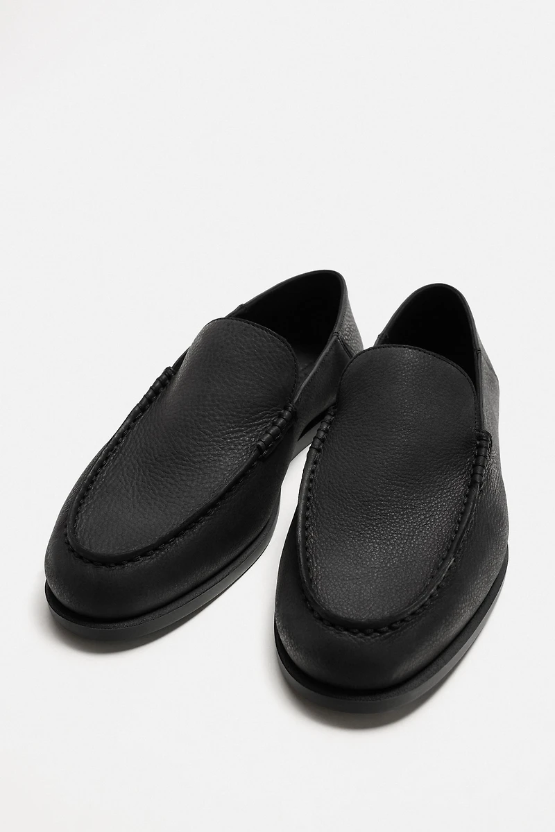 CASUAL LEATHER LOAFERS