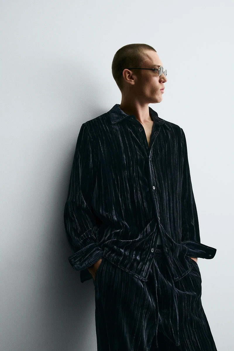 PLEATED VELVET OVERSHIRT