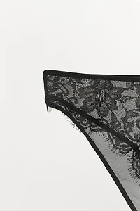 LACE PANTIES