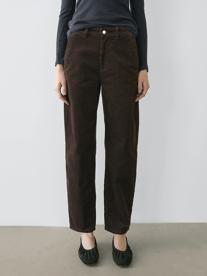 Pantalon barrel fit en velours côtelé