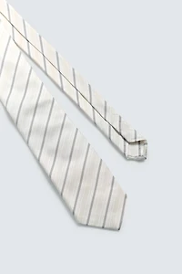 CRAVATE 100% SOIE À RAYURES