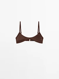 Bikini top with central seam