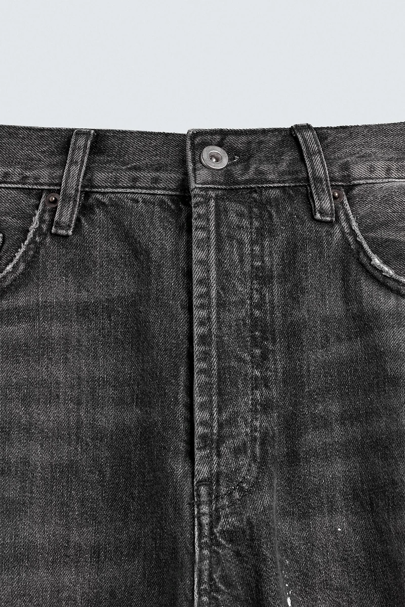 BARREL FIT JEANS WITH TWISTED SEAMS