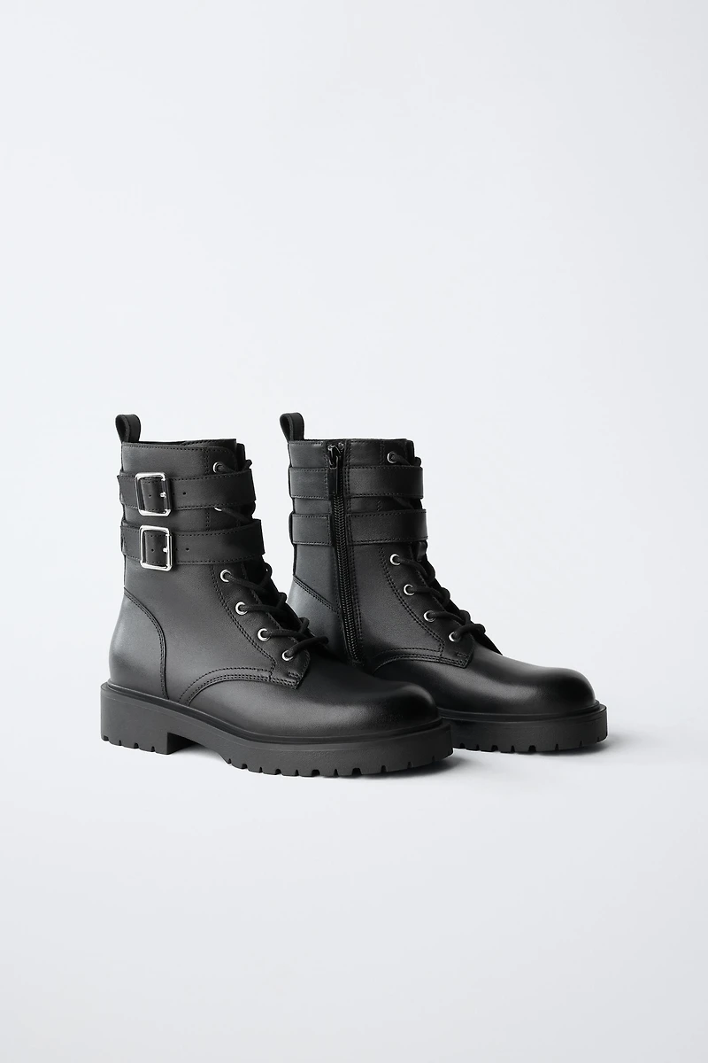 BOTTES EN CUIR À DOUBLE BOUCLE