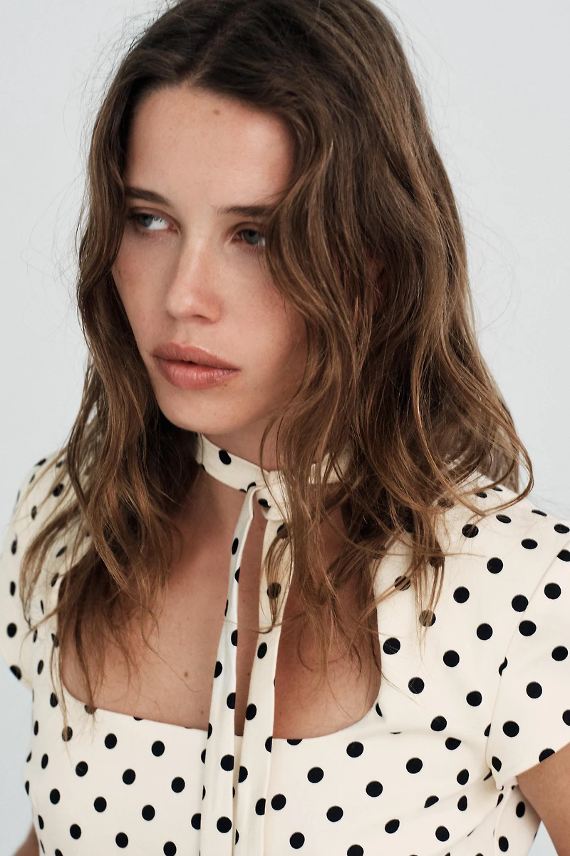 SHORT POLKA DOT TIE DRESS