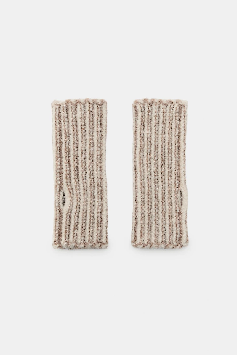 CHUNCKY KNIT MITTENS