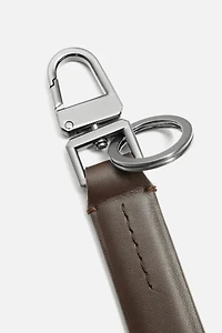 PORTE-CLÉS EN CUIR