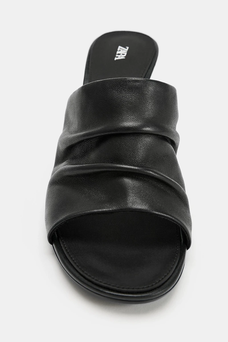 SANDALES À TALONS EN CUIR