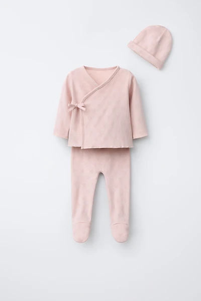 POINTELLE HEART LAYETTE SET AND BAG