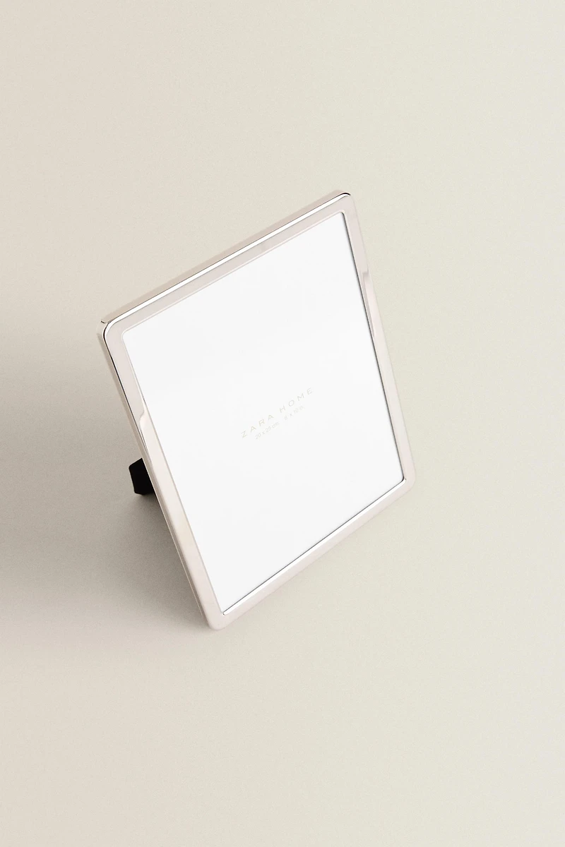 METAL PICTURE FRAME WITH ROUNDED CORNERS