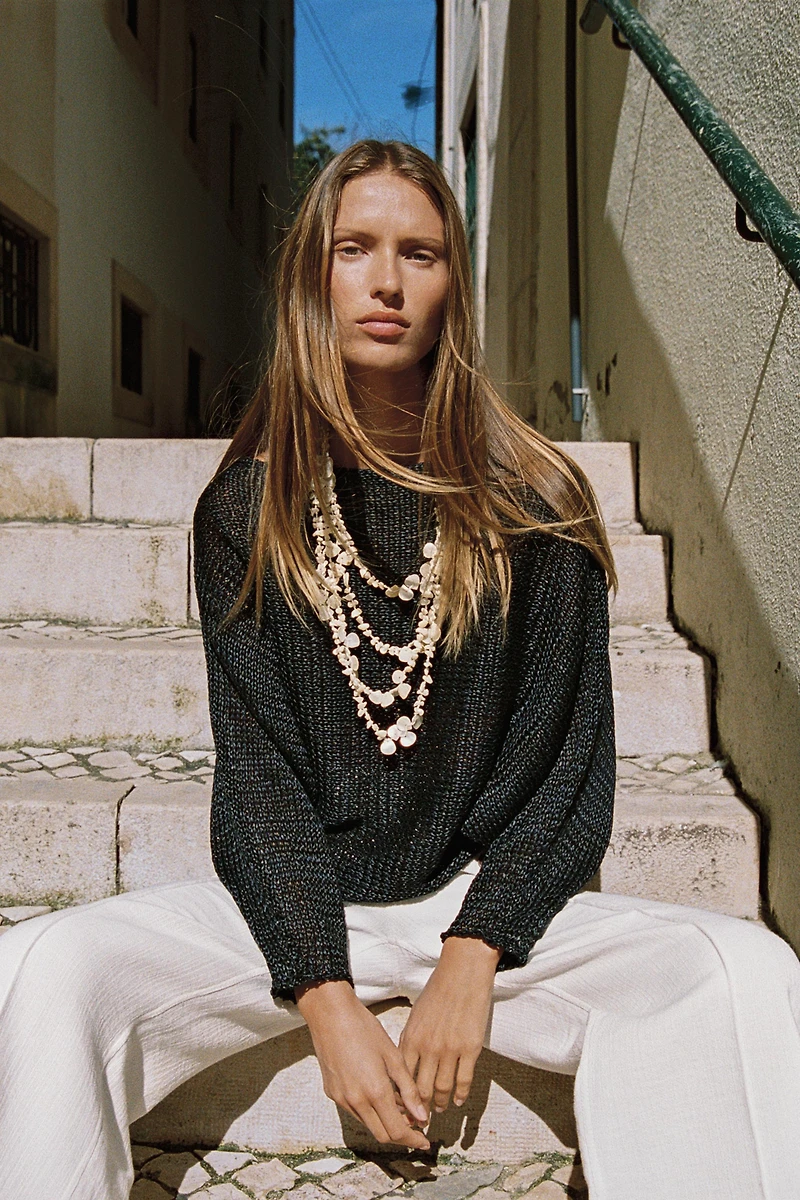PULL EN MAILLE À MANCHES AMPLES