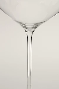ULTRALIGHT CRYSTALLINE GLASS