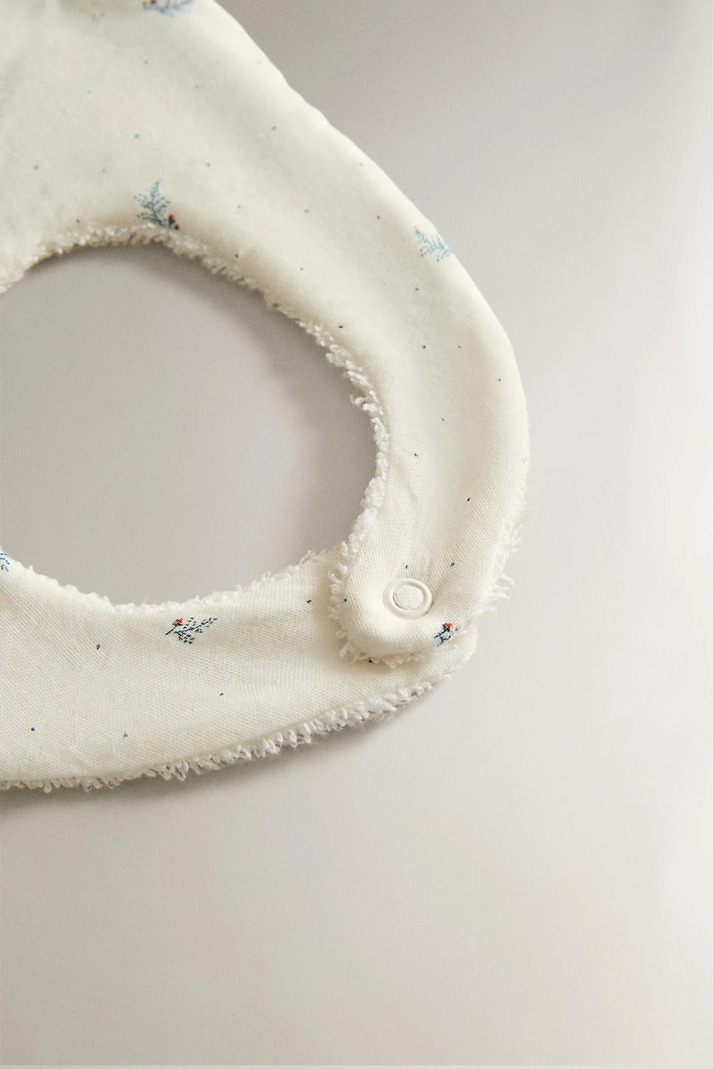 BABY FLORAL BIB