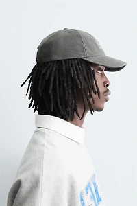 CASQUETTE BRODERIE CONTRASTE