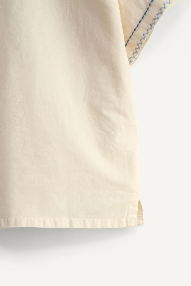 CHEMISE SURPIQÛRES BRODÉES ÉDITION LIMITÉE