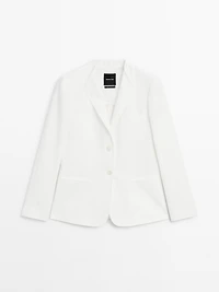 100% linen blazer with lapel detail